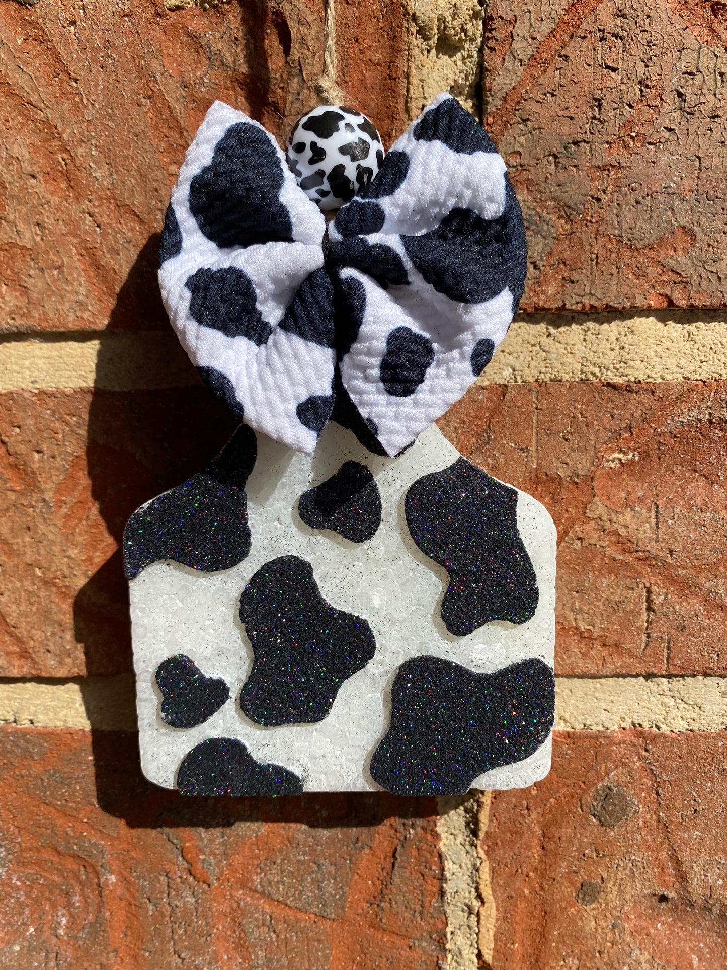 Black & White Cow Tag